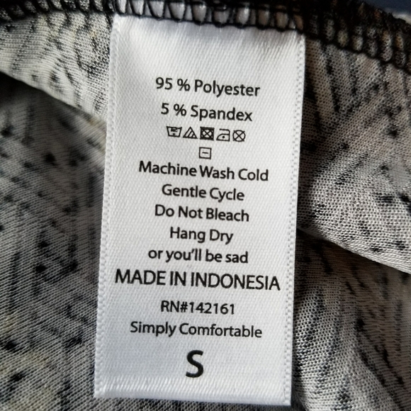 Lovely short sleeved Lula Roe dress - Picture 6 of 6